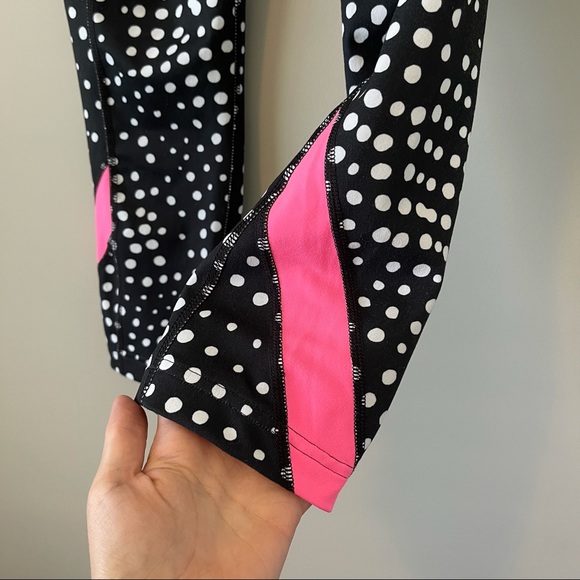 Under Armour Polka Dot Capris Leggings Size Small - Picture 3 of 14